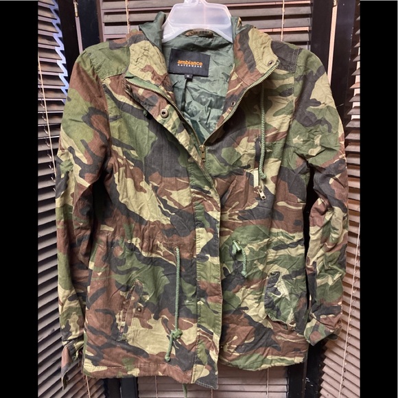 Ambience outerwear medium camo jacket for women - Picture 3 of 4